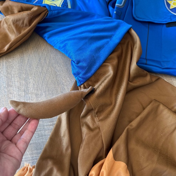 ❌SOLD❌Paw Patrol Chase Halloween costume size 4-6 - Picture 3 of 4